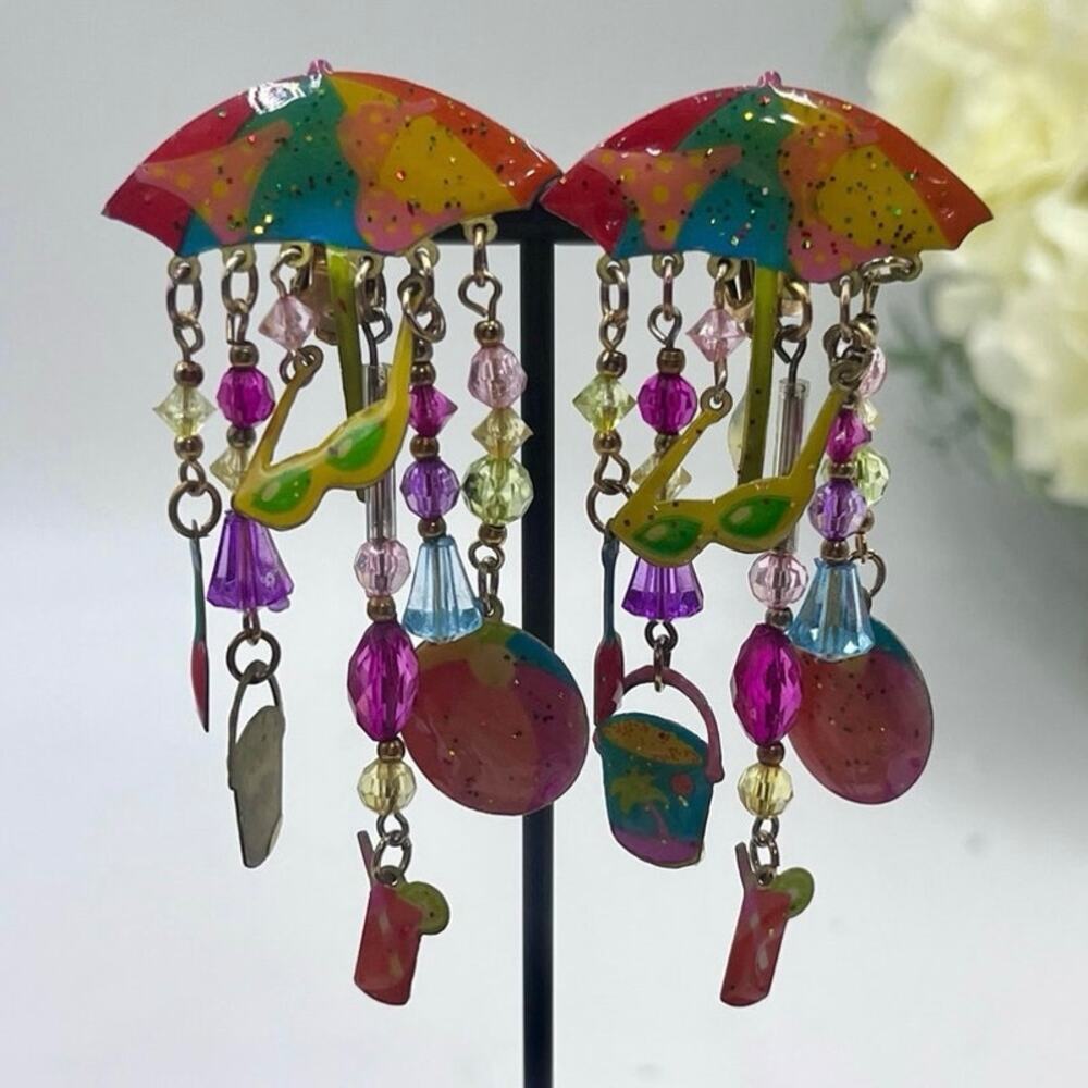 Vintage Designer Watta/Kcfa Multi-Colored "Fun In The‎ Sun" Dangle Clip Earrings
